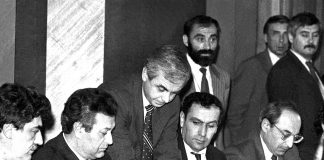 Բժշկի մահը «միավորեց» Լեւոն Տեր-Պետրոսյանին եւ Վազգեն Մանուկյանին